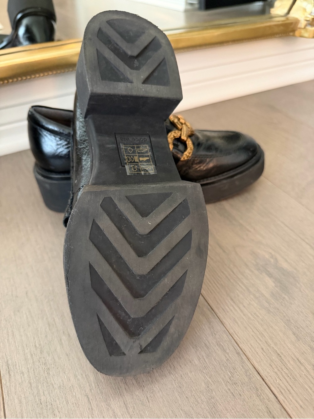 Dolce Vita Black Leather Loafers with Gold Chain Detail - Picture 4 of 4